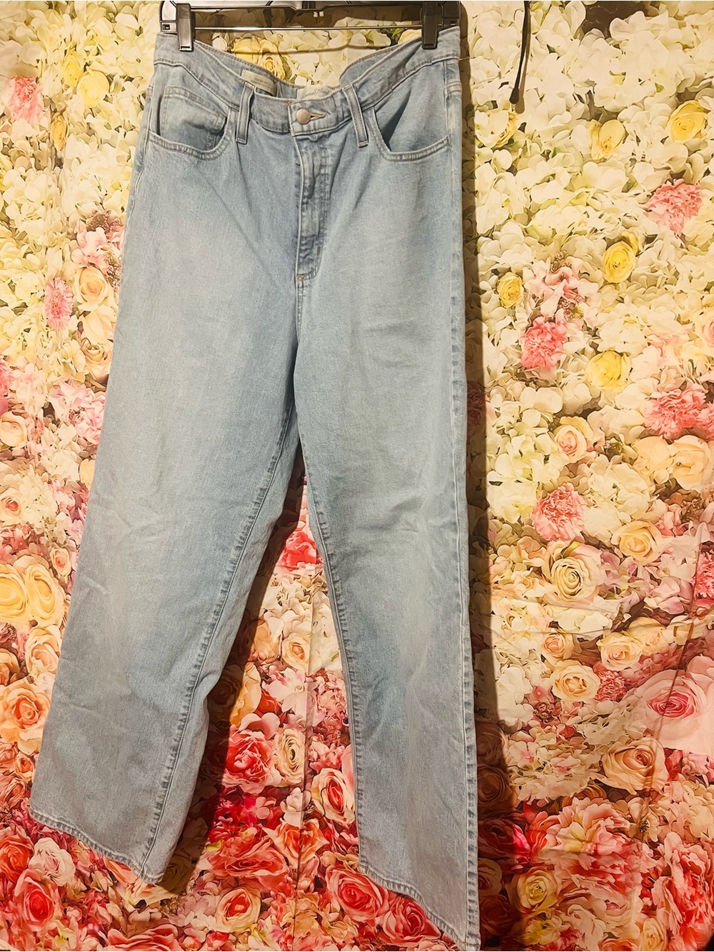 Universal Thread Light Blue wide Leg Jeans